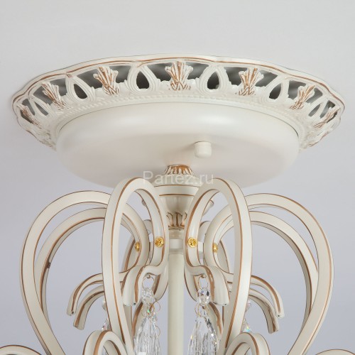 Потолочная люстра Eurosvet 12205/8 белый