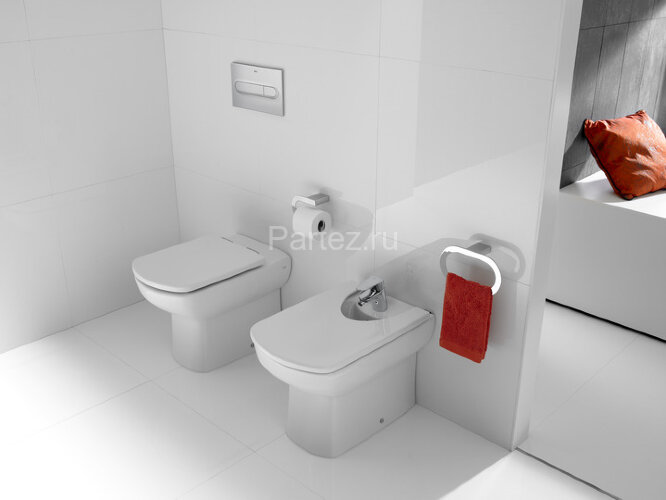 Roca DAMA SENSO COMPACTO Низ к унитазу приставной для высокорасполагающегося бачка