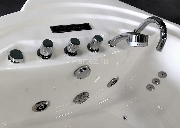 Акриловая ванна Gemy G9071 II O