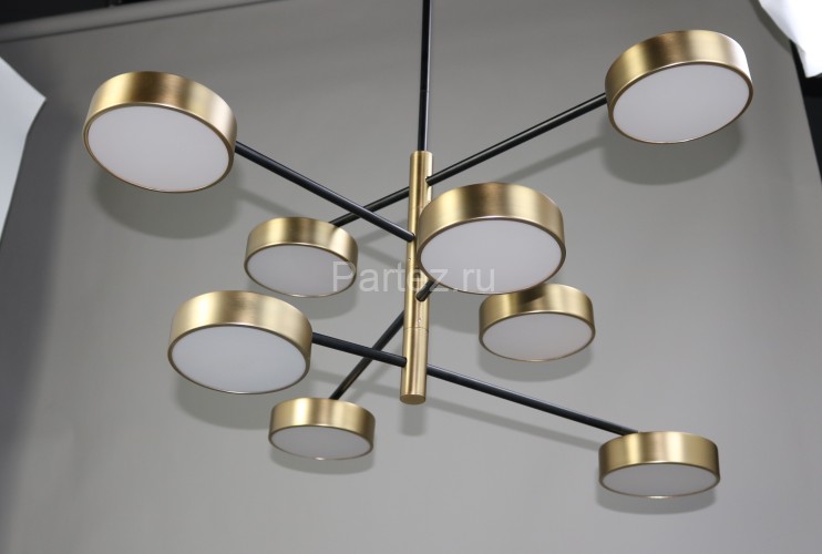 Потолочная люстра Zortes ZRS.01243.08